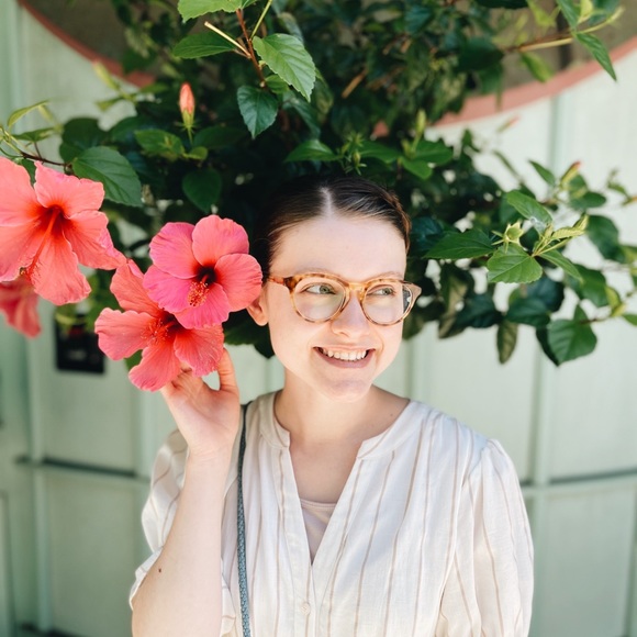 🌙Meet your Posher/Seller💫 - Picture 1 of 13